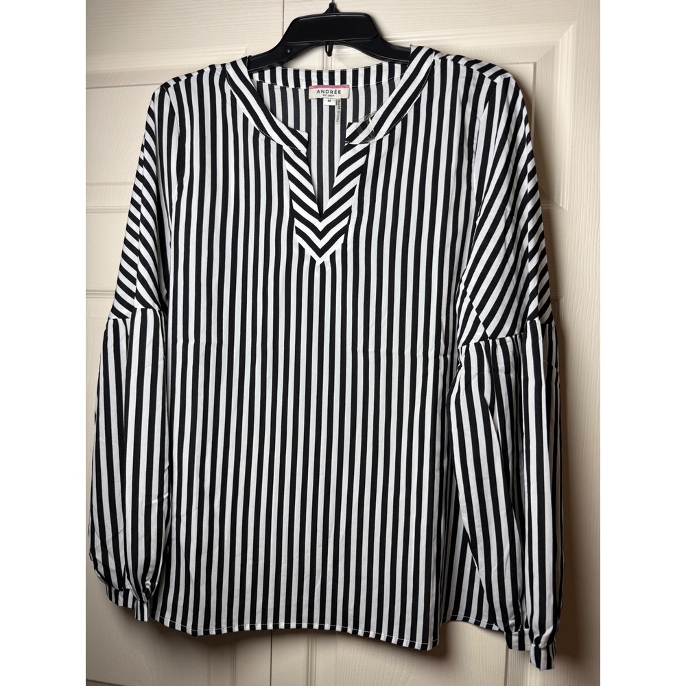 Andree by Unit Black White Striped Bishop Sleeve V-Neck Blouse Top Medium